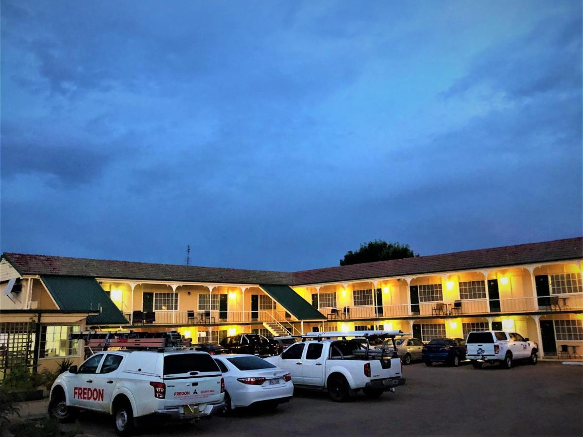 Bradman Motor Inn Cootamundra Exterior foto