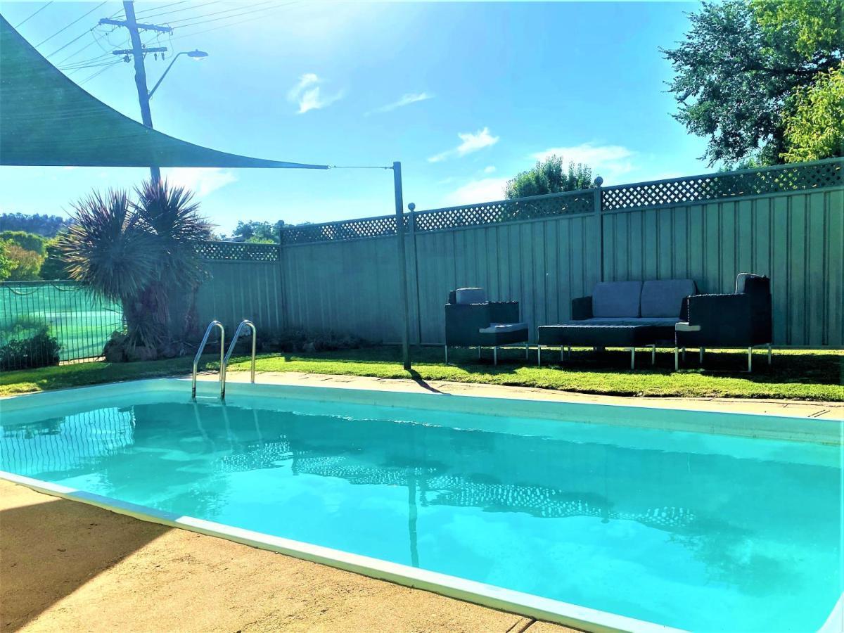 Bradman Motor Inn Cootamundra Exterior foto