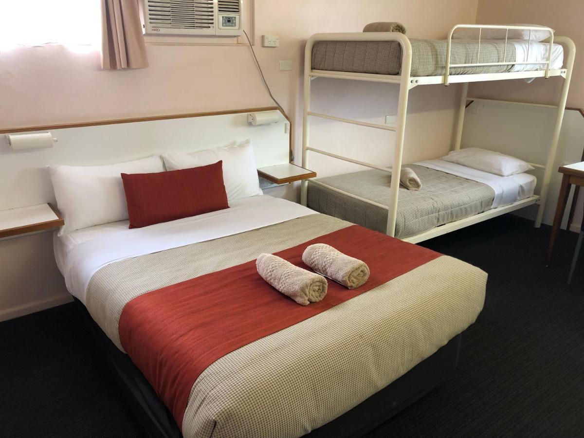Bradman Motor Inn Cootamundra Exterior foto